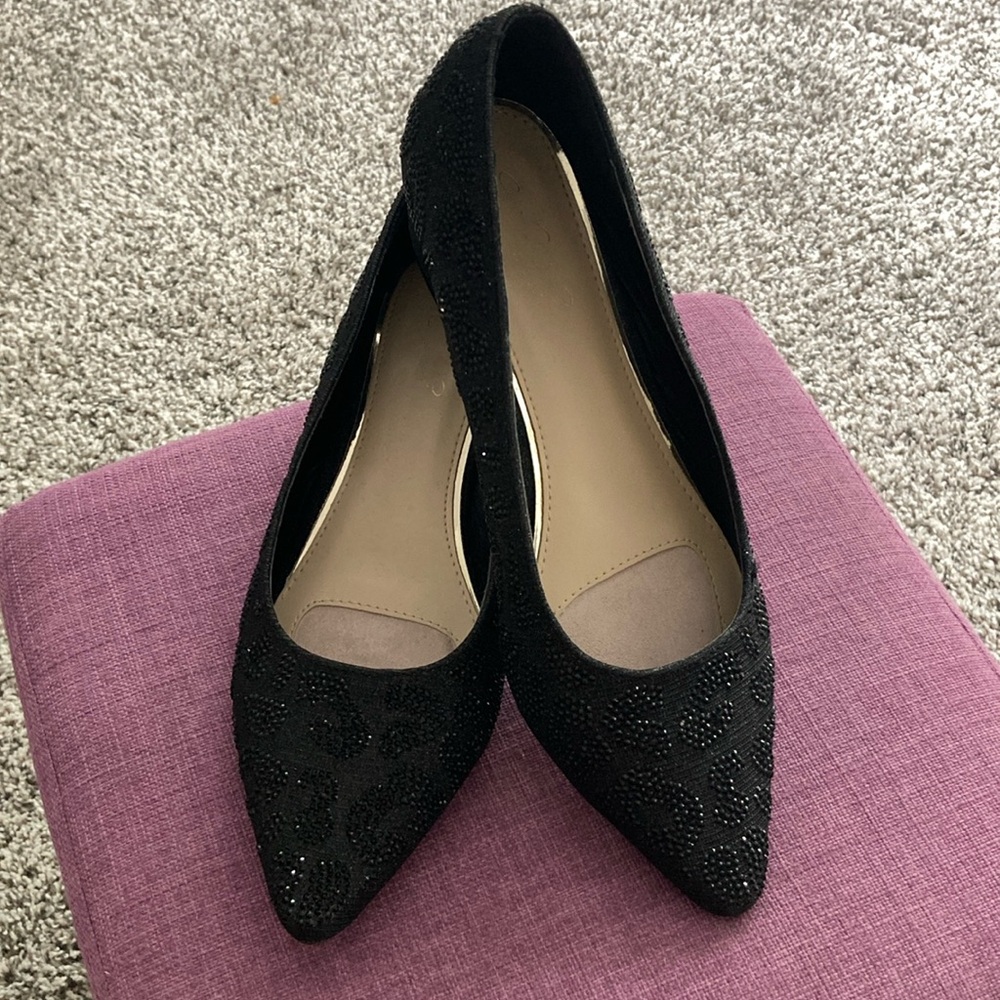 Carolyn Tucker Collection Beaded Low Heels. Size 8